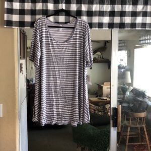 LuLaRoe NWT Perfect T shirt size 3X